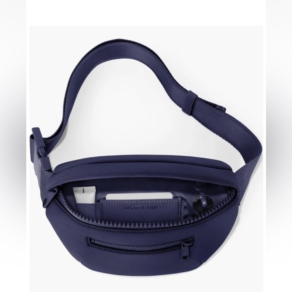 💖💖 NWT Dagne Dover Ace Belt Bag retail price $135